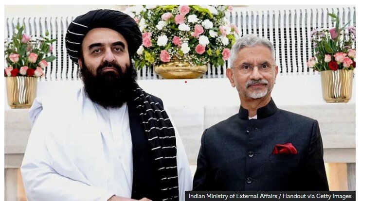 Afghan Taliban Foreign Minister Amir Khan Muttaqi (L) with Indian counterpart S Jaishankar (R)