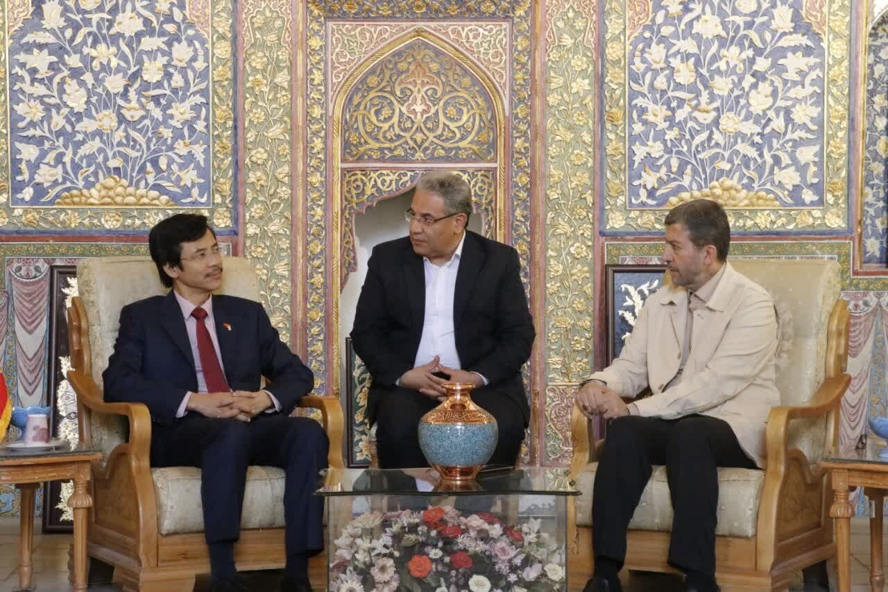 Iran-Vietnam