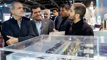 Iranian president lauds domestic technological breakthroughs