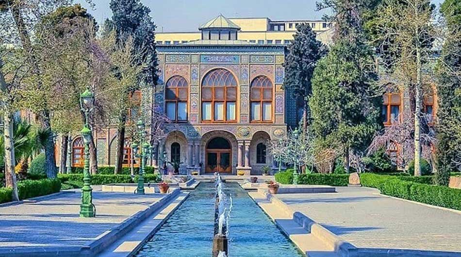 Minister calls for halt to disputed construction near UNESCO-listed Golestan Palace