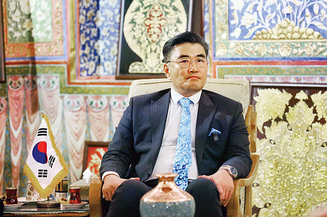 Cultural diplomacy and the ambassador who crafts narratives