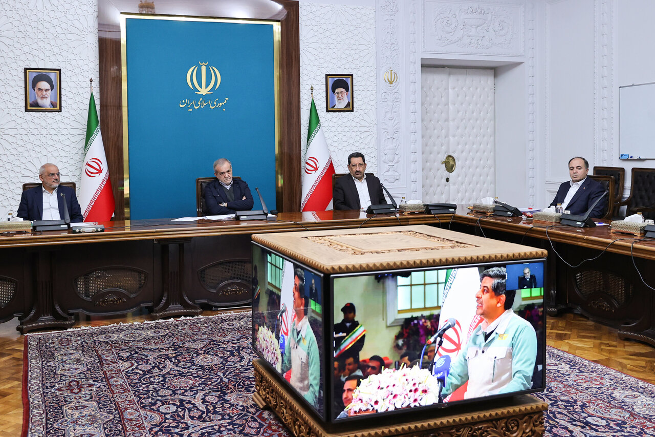 President inaugurates project to transfer seawater to central plateau