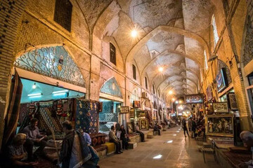 Minister urges restoration of Arak bazaar ahead of possible UNESCO review