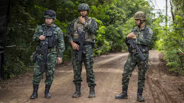 Thai soldiers