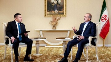 Pezeshkian speaks to Kazakh media