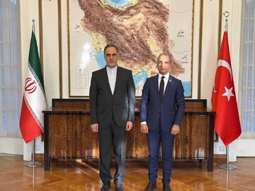 Iran, Turkey stress parliamentary cooperation to boost bilateral ties