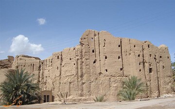 Khor and Biabanak could emerge as desert tourism hub