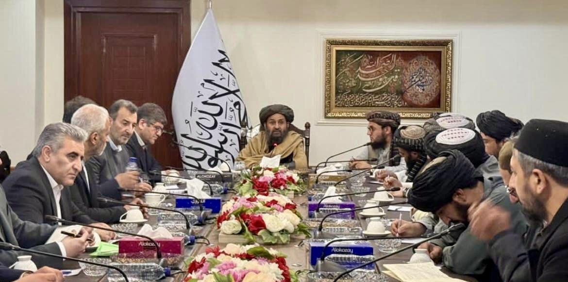 Iran, Afghanistan agree to boost rail freight capacity to 100,000 tons a month