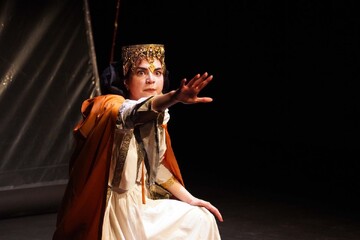 Tehran’s City Theater hosting “Rostam and Esfandiyar”