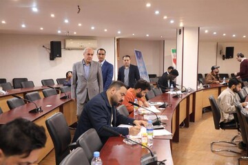 Intl. students take first Persian language proficiency test