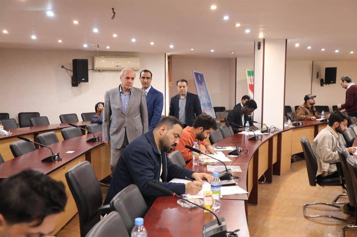 Intl. students take first Persian language proficiency test