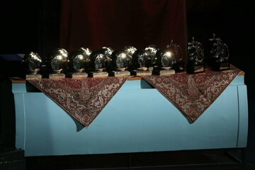 41st Fajr International Music Festival concludes with tribute to veterans, unveiling of AI singer