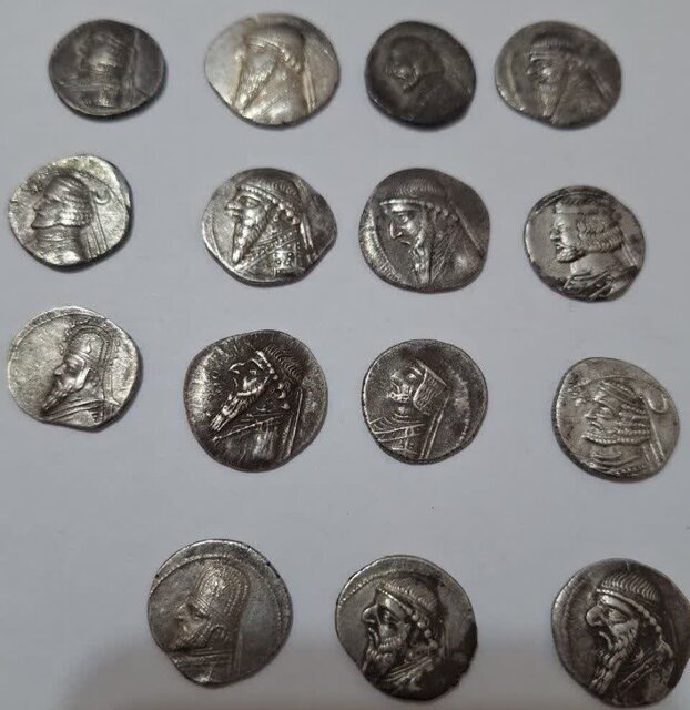 Iran police seize 15 ancient Parthian coins in Darrehshahr