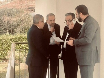 Araghchi and his deputies in Geneva