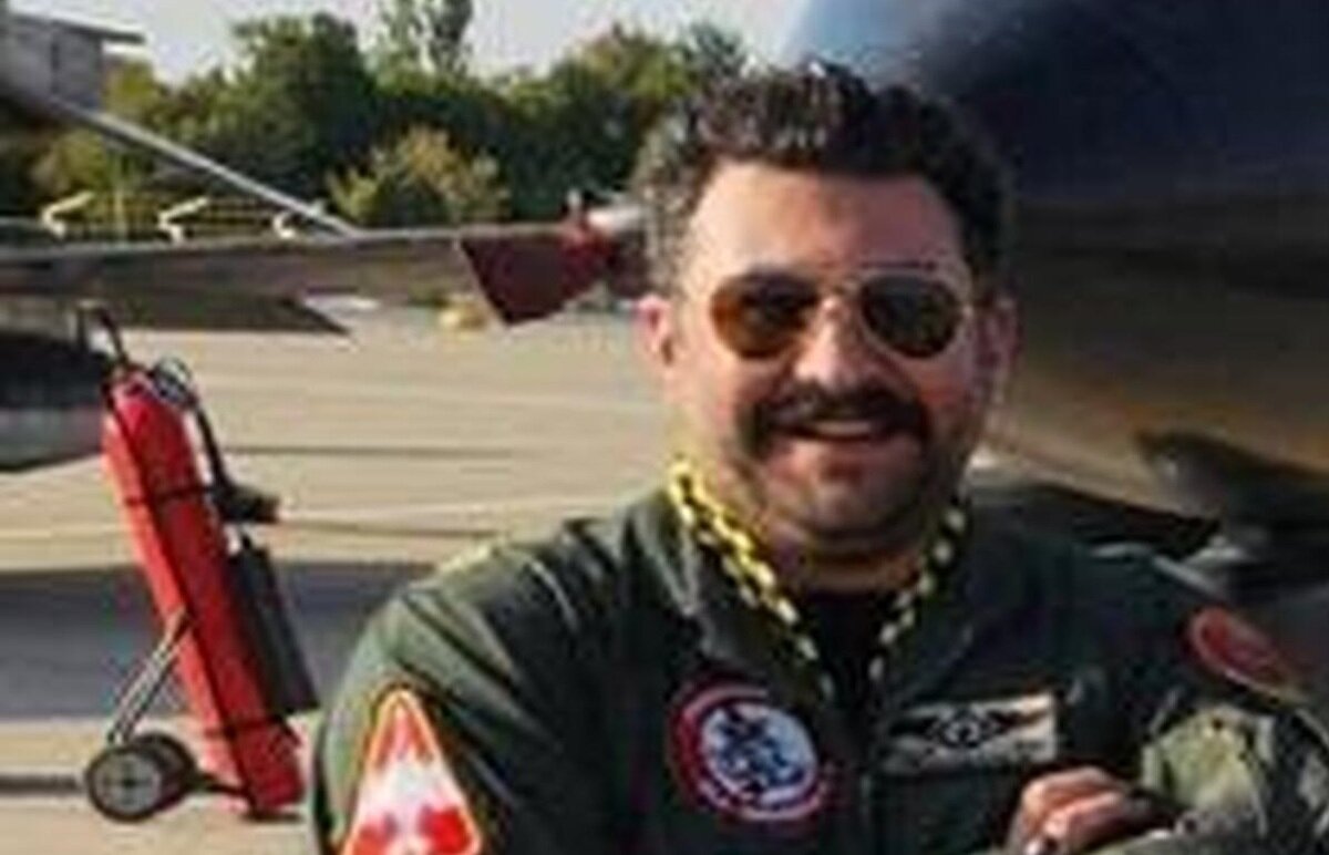 Iranian fighter jet crashes, pilot killed