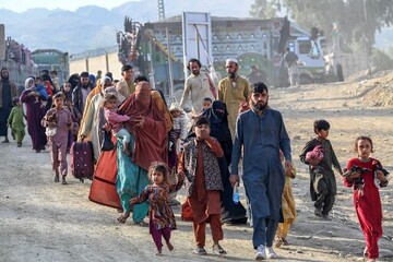 Nearly 450 Afghans return from Iran in one day