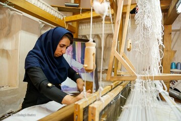 First national Irandokht festival highlights women in Zaribafi weaving in Isfahan