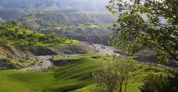 Ilam province draws visitors with lush spring landscapes