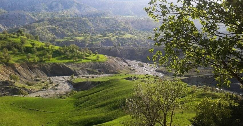 Ilam province draws visitors with lush spring landscapes