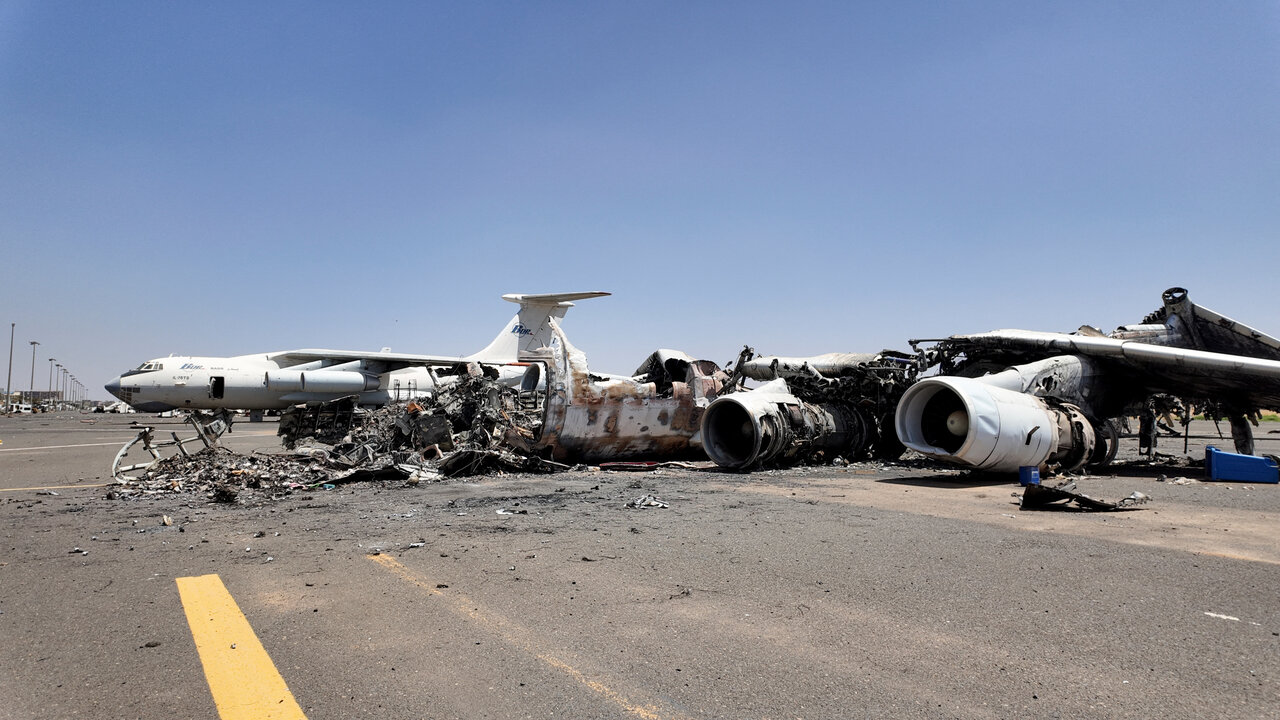 Destroyed aircraft in Sudan
