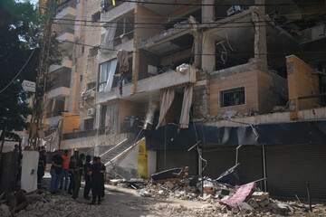 Israel again bombards Beirut