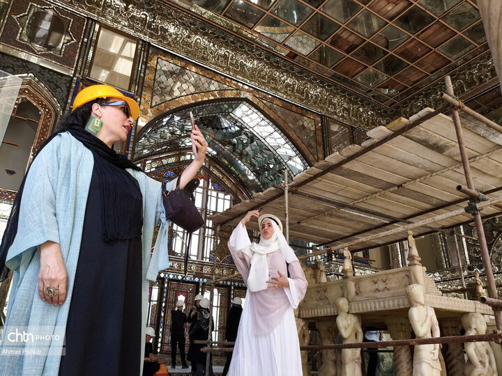 Intl. journalists visit damaged Golestan Palace in downtown Tehran