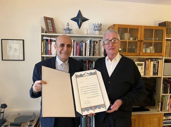 Swedish Iranologist Bo Utas elected as honorary member of Academy of Persian Language and Literature