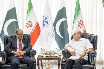 Tehran, Islamabad place emphasis on developing direct trade, increasing trade exchanges