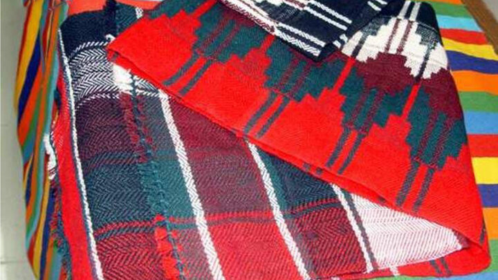 Moj Bafi, an ancient weaving tradition in heart of Zagros mountain range