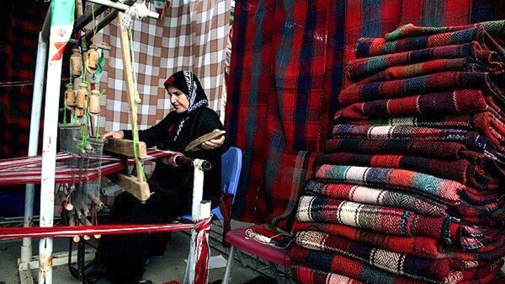 Moj Bafi, an ancient weaving tradition in heart of Zagros mountain range