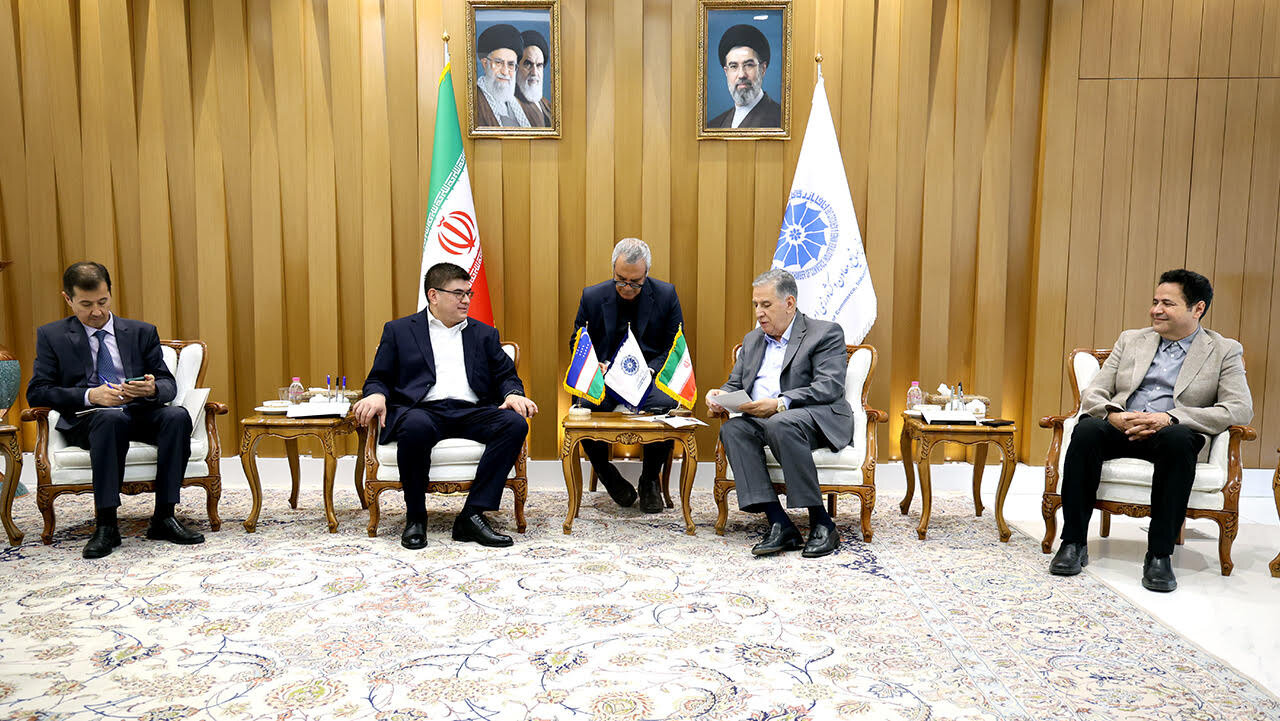 Iran, Uzbekistan discuss removing barriers to bilateral trade