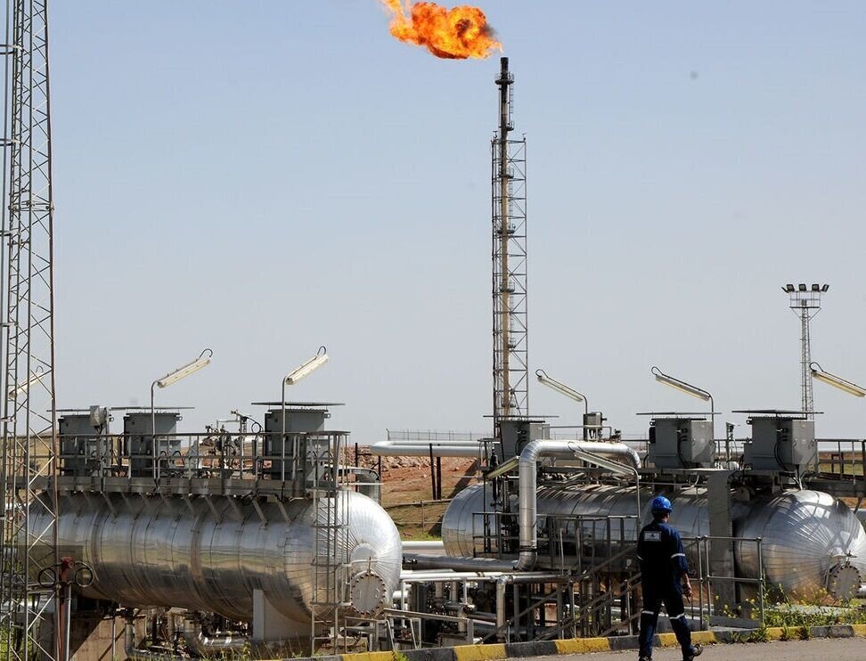 原油処理能力を日量38万バレル増強へ、イラン国営石油会社が投資契約30件超を締結
