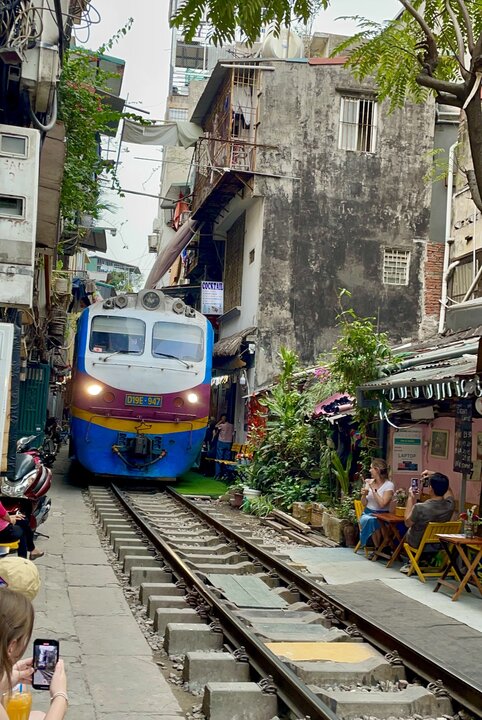 From oil to orchids: how Vietnam made tourism its economic engine, what Iran must learn