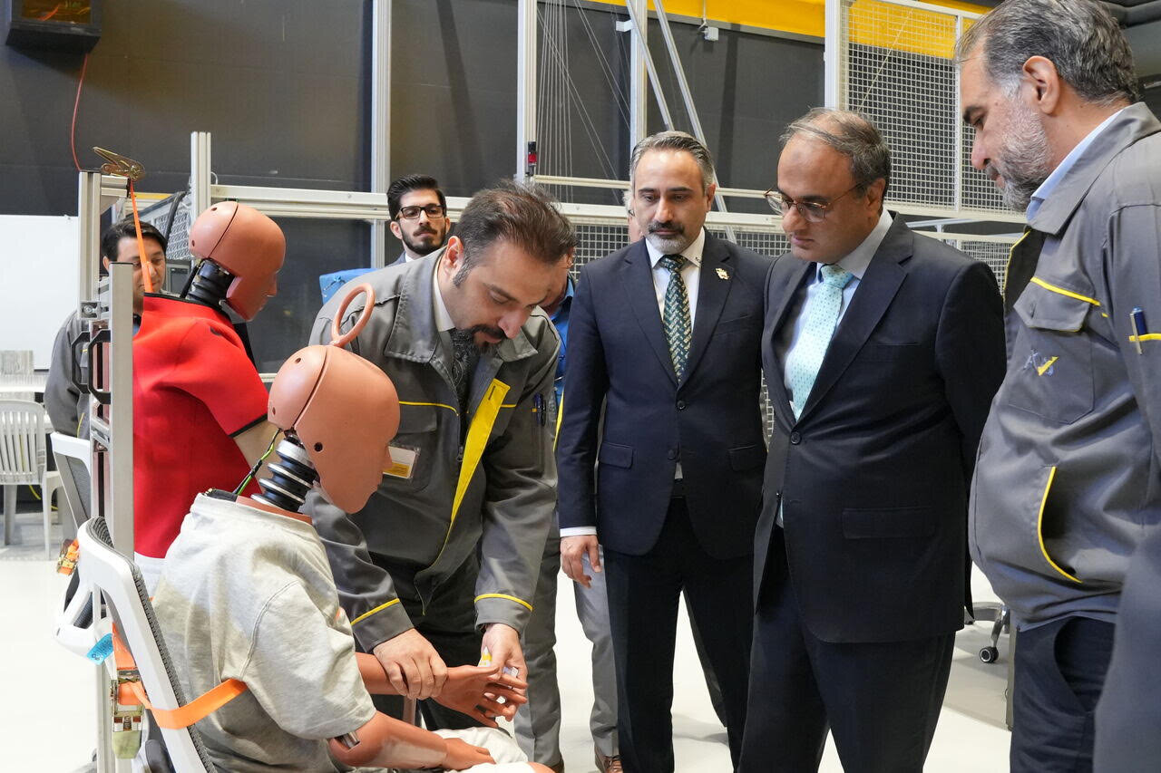 Pakistani ambassador hails Iran's crash test center as successful private sector model