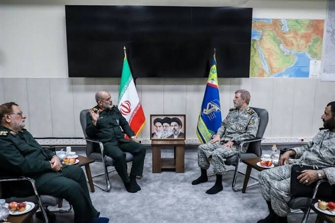 Army, IRGC chiefs vow ‘unbreakable unity’ against hostile powers