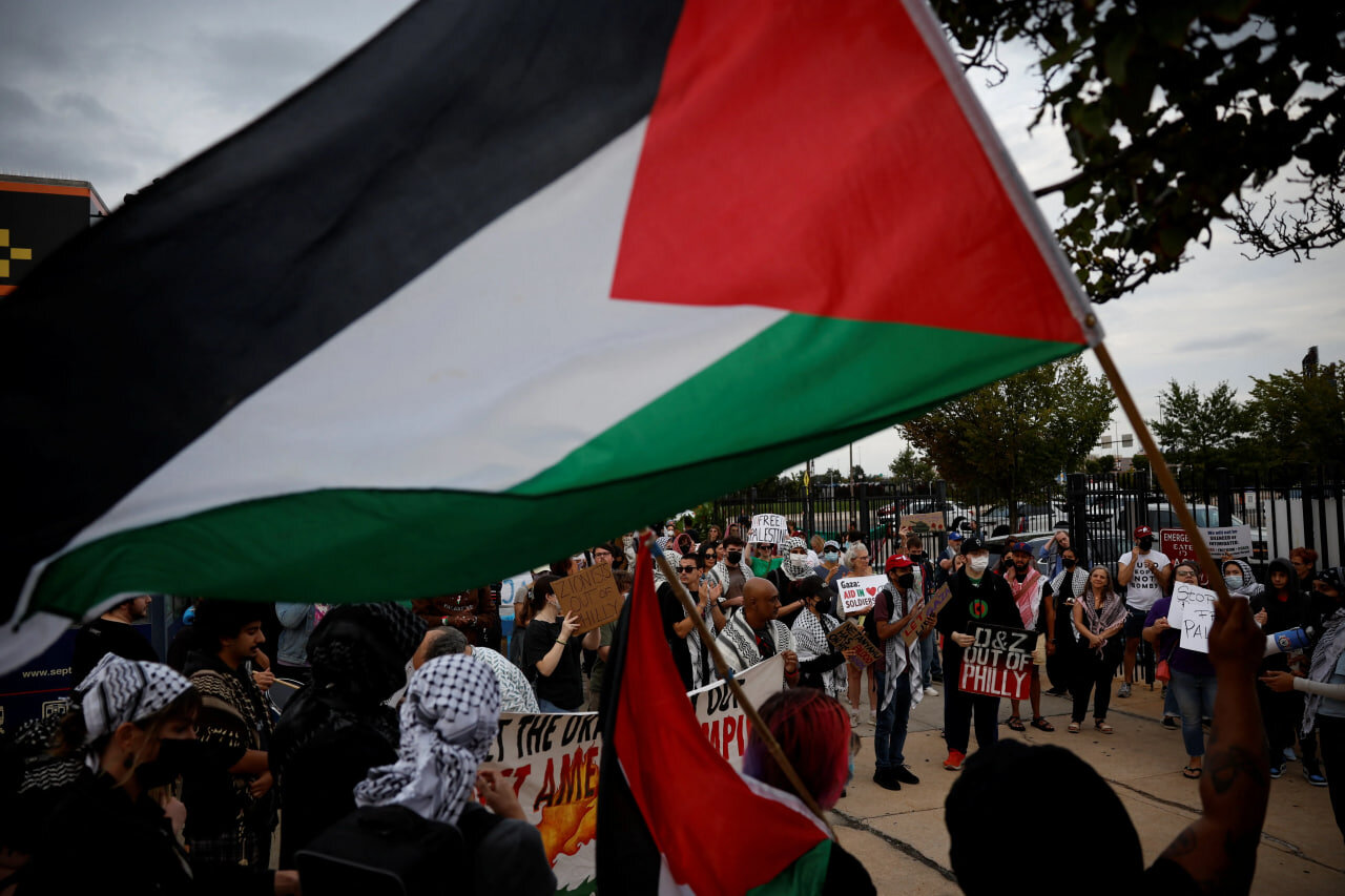Ed Sheeran faces protests, desolate stage after opening acts walk out over Gaza genocide