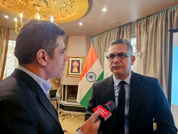 New Delhi’s Ambassador to Tehran Vishwesh Negi (R) speaks with the Tehran Times on the sidelines of a ceremony hosted by the Indian embassy in Tehran to mark National Ayurveda Day on September 23, 2026.