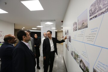 Tehran gallery traces capital’s past, explores future of smart tourism