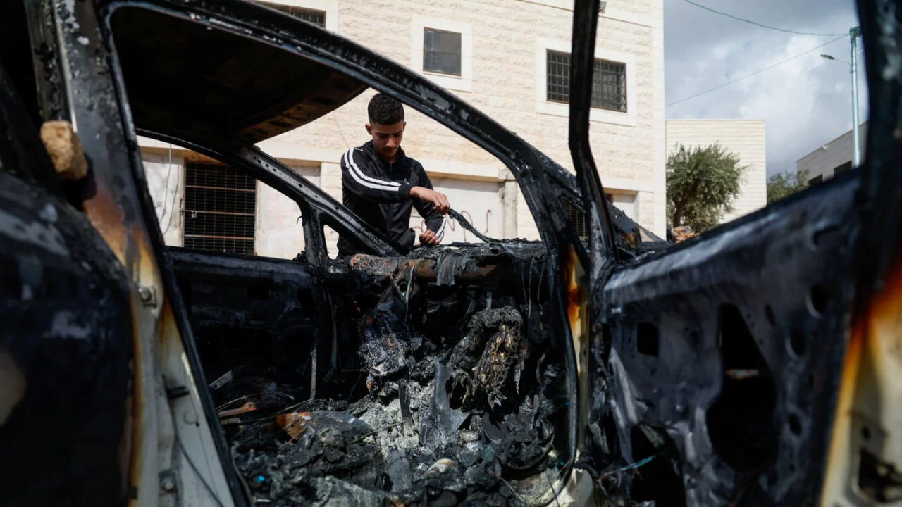 Settlers set Palestinian homes and cars on fire in West Bank rampage