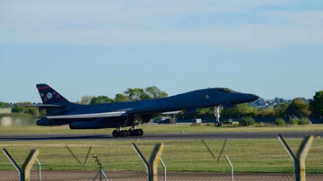 US scrambles all 12 B-1 bombers out of Britain over unexplained threats