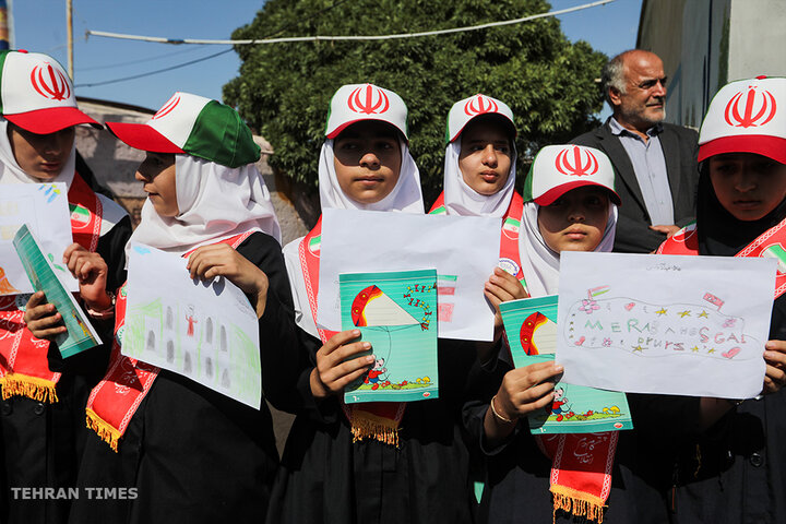 Turkish cyclists pay tribute to Minab martyrs in Tabriz