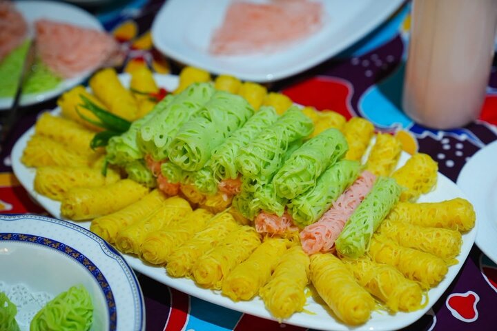 Roti Jala: a golden net of Malaysian culture on Tehran’s guest table