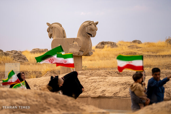 Iranians rally at Persepolis in defense of national identity after Rubio remarks
