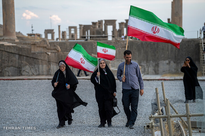 Iranians rally at Persepolis in defense of national identity after Rubio remarks