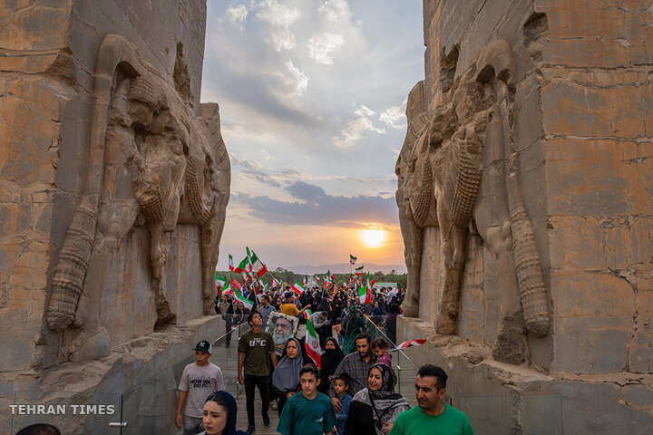 Iranians rally at Persepolis in defense of national identity after Rubio remarks