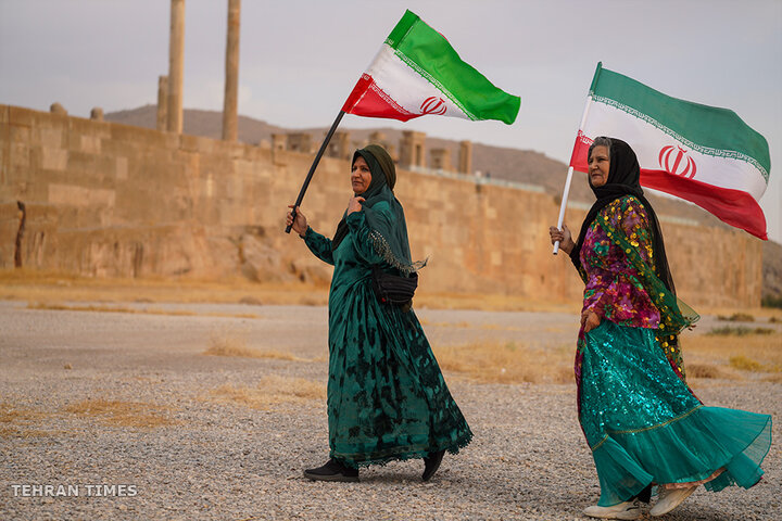 Iranians rally at Persepolis in defense of national identity after Rubio remarks