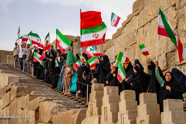 Iranians rally at Persepolis in defense of national identity after Rubio remarks
