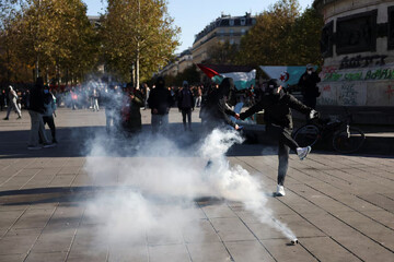 France protests tear gas
