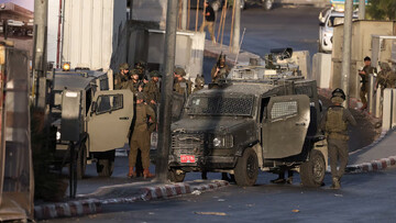 Israel seizes civilian houses in al-Khalil, establishes frontline military posts