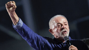 Lula da Silva wins the presidential election in Brazil for the fourth time